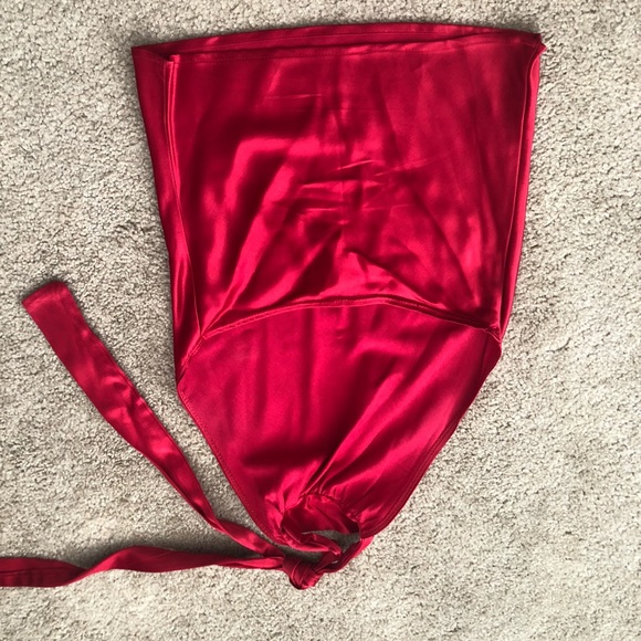 Red halter - Picture 4 of 6